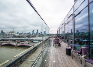 Rooftop workout alert! Rooftop workout alert!